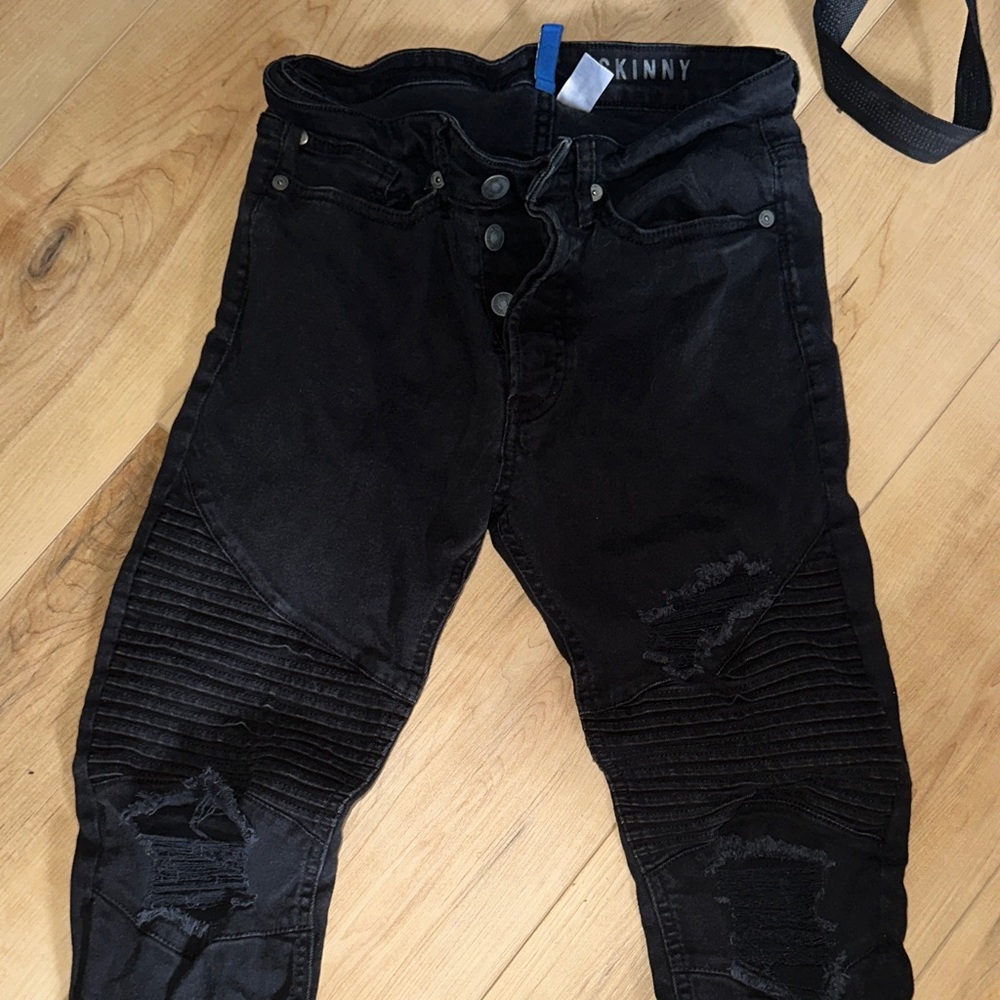H&M - Divided; Men's Distressed Black Skinny Jeans